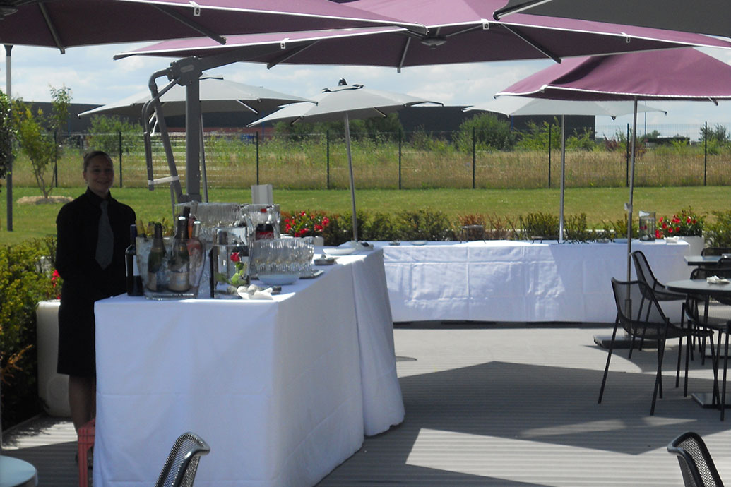 La terrasse du restaurant Atelier de Jacques, brasserie Erisay