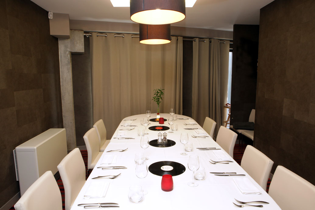 Le salon privé du restaurant L'Atelier de Jacques, brasserie Erisay